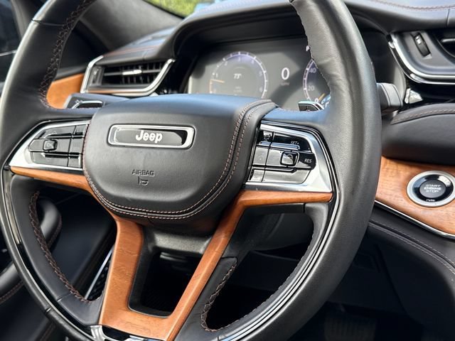 Used 2023 Rocky Mountain Pearlcoat Jeep Summit Reserve image 13