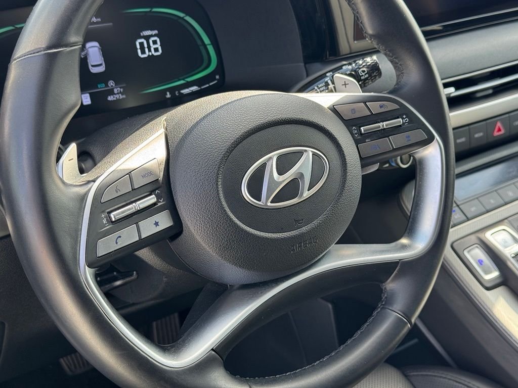 Used 2024 White Hyundai SEL image 17