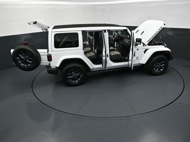 New 2026 Bright White Clear-Coat Exterior Paint Jeep 85th Anniversary Edition image 30