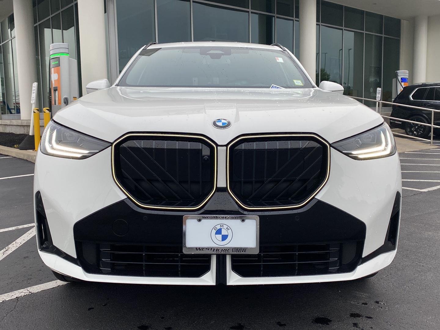 Used 2026 Alpine White BMW 30 xDrive image 14