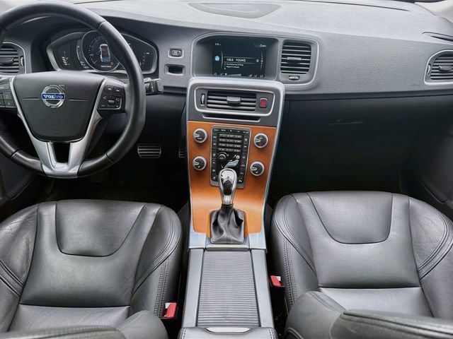 Used 2016 Gray Metallic Volvo T5 Drive-E Premier image 19