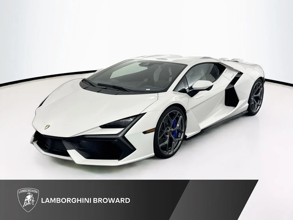 2026 Lamborghini Revuelto's photo