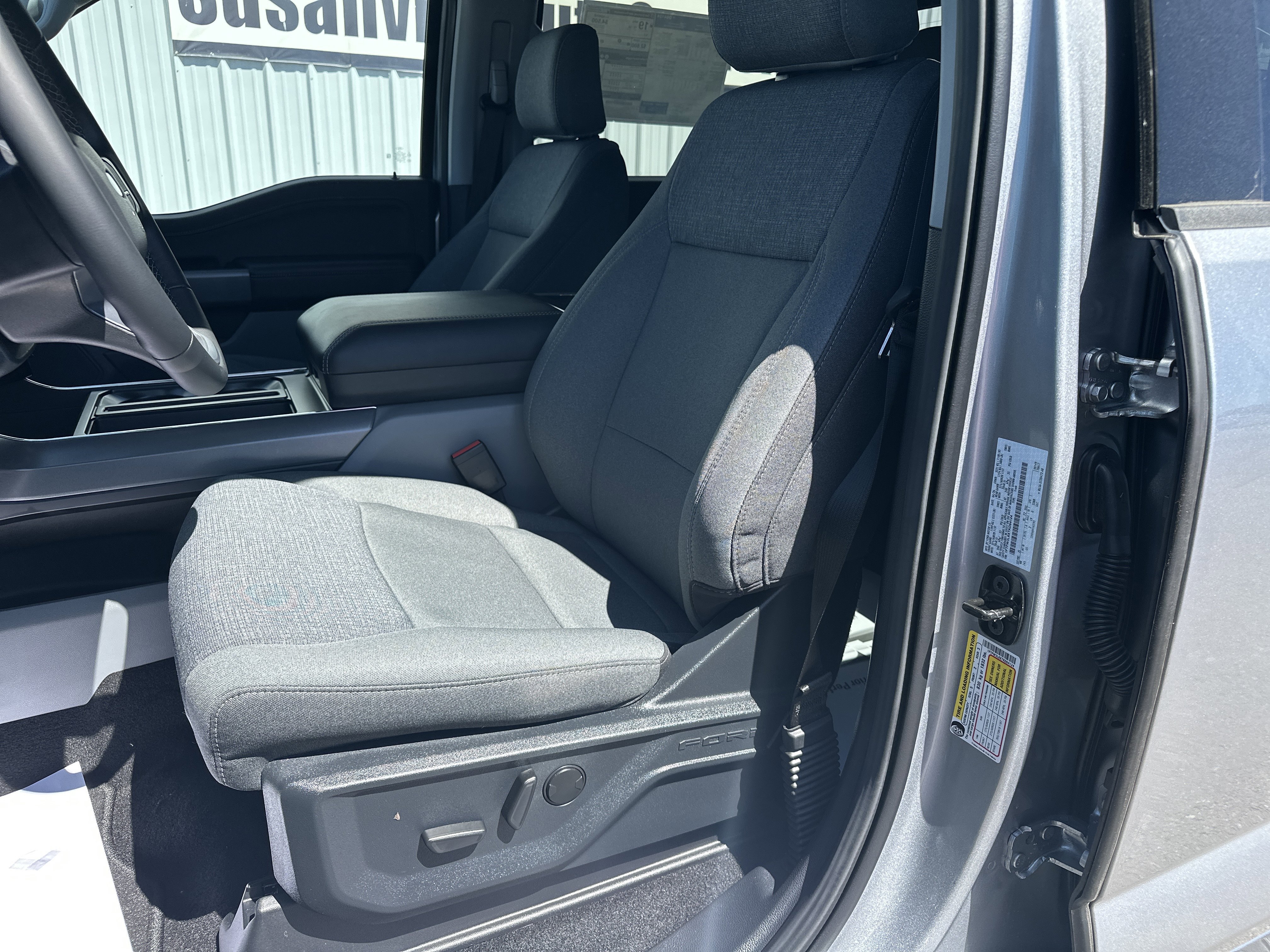 New 2026 Iconic Silver Metallic Ford XLT image 15