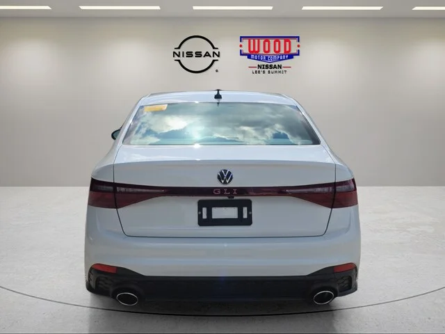 Used 2025 White Volkswagen 2.0T Autobahn image 3