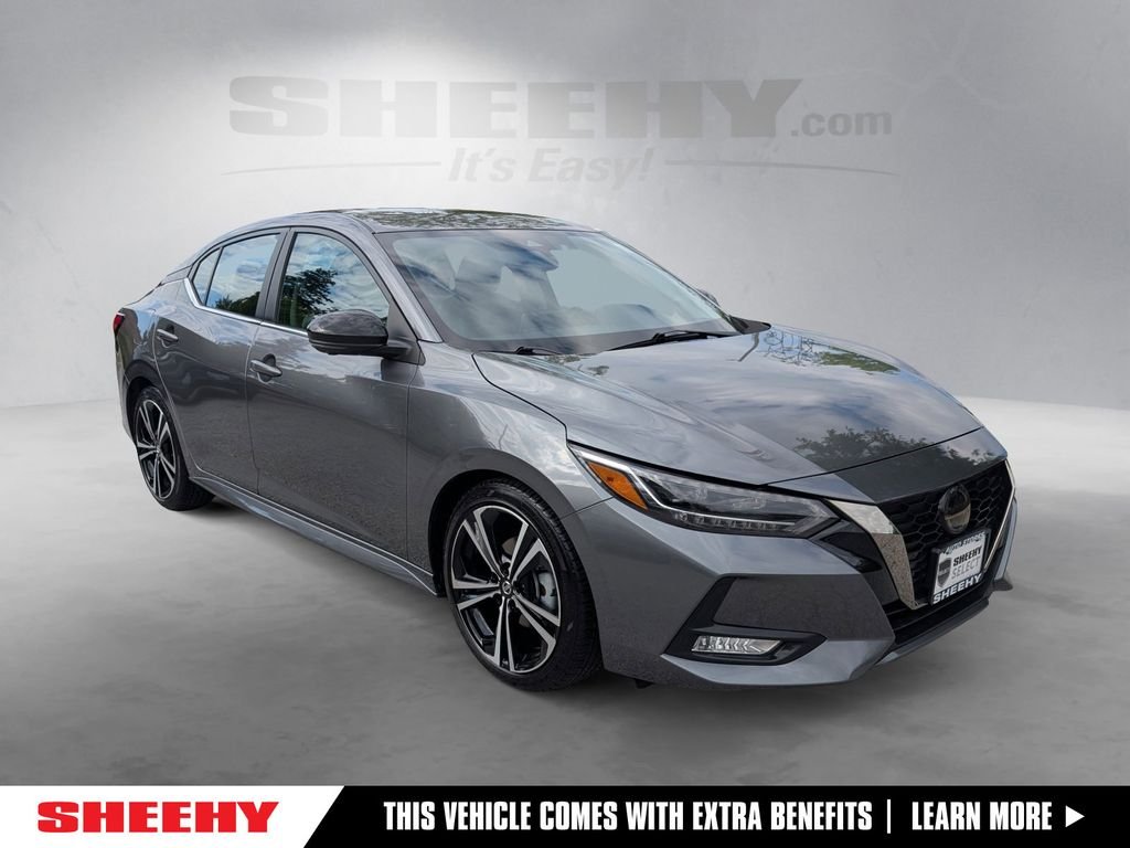 2023 Nissan Sentra SR CVT's photo