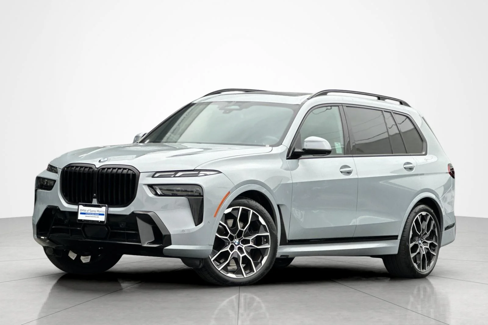 Used 2023 Brooklyn Grey Metallic BMW xDrive40i image 1