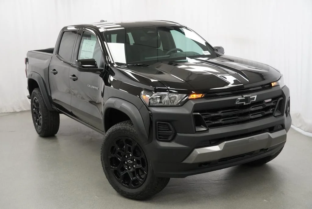 New 2026 Black Chevrolet Trail Boss image 33