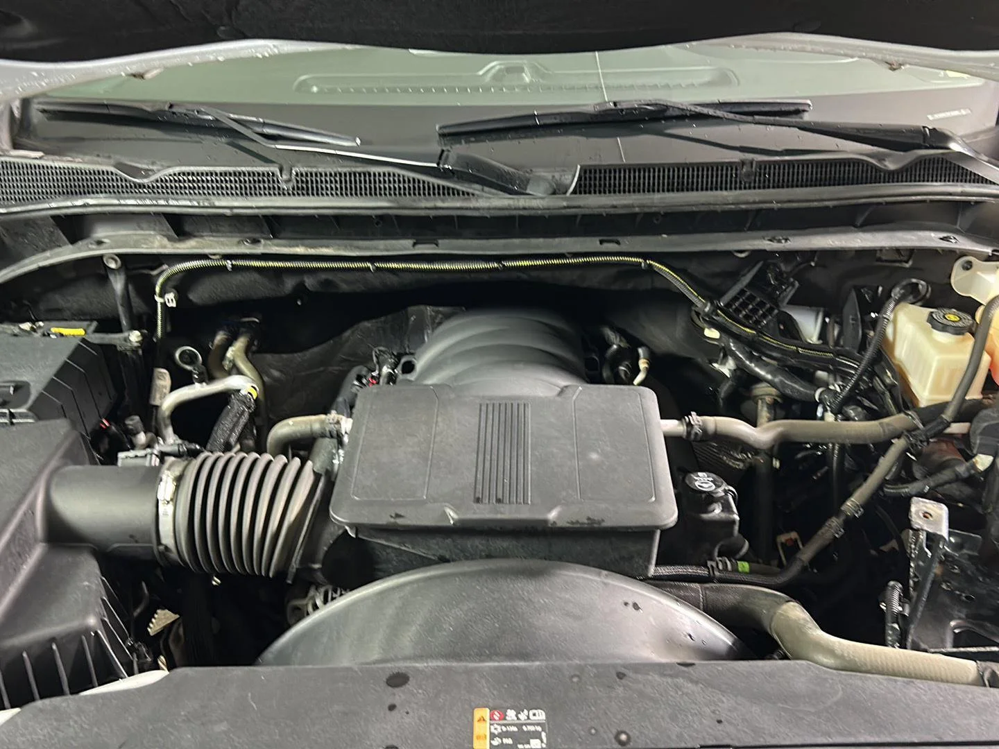Used 2021 Summit White GMC AT4 image 14