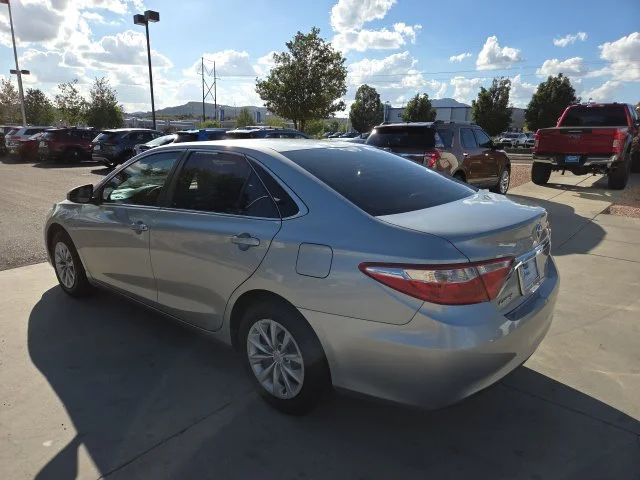 Used 2017 Silver Toyota LE image 7