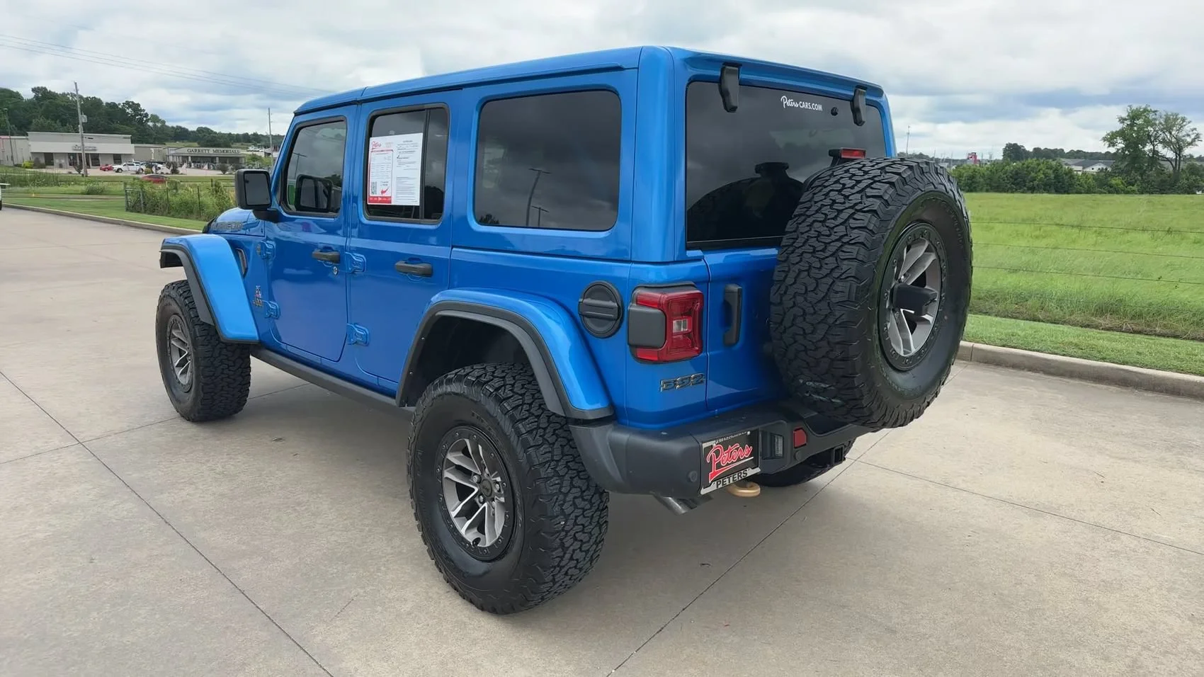 Used 2024 Hydro Blue Pearlcoat Jeep Rubicon 392 image 7