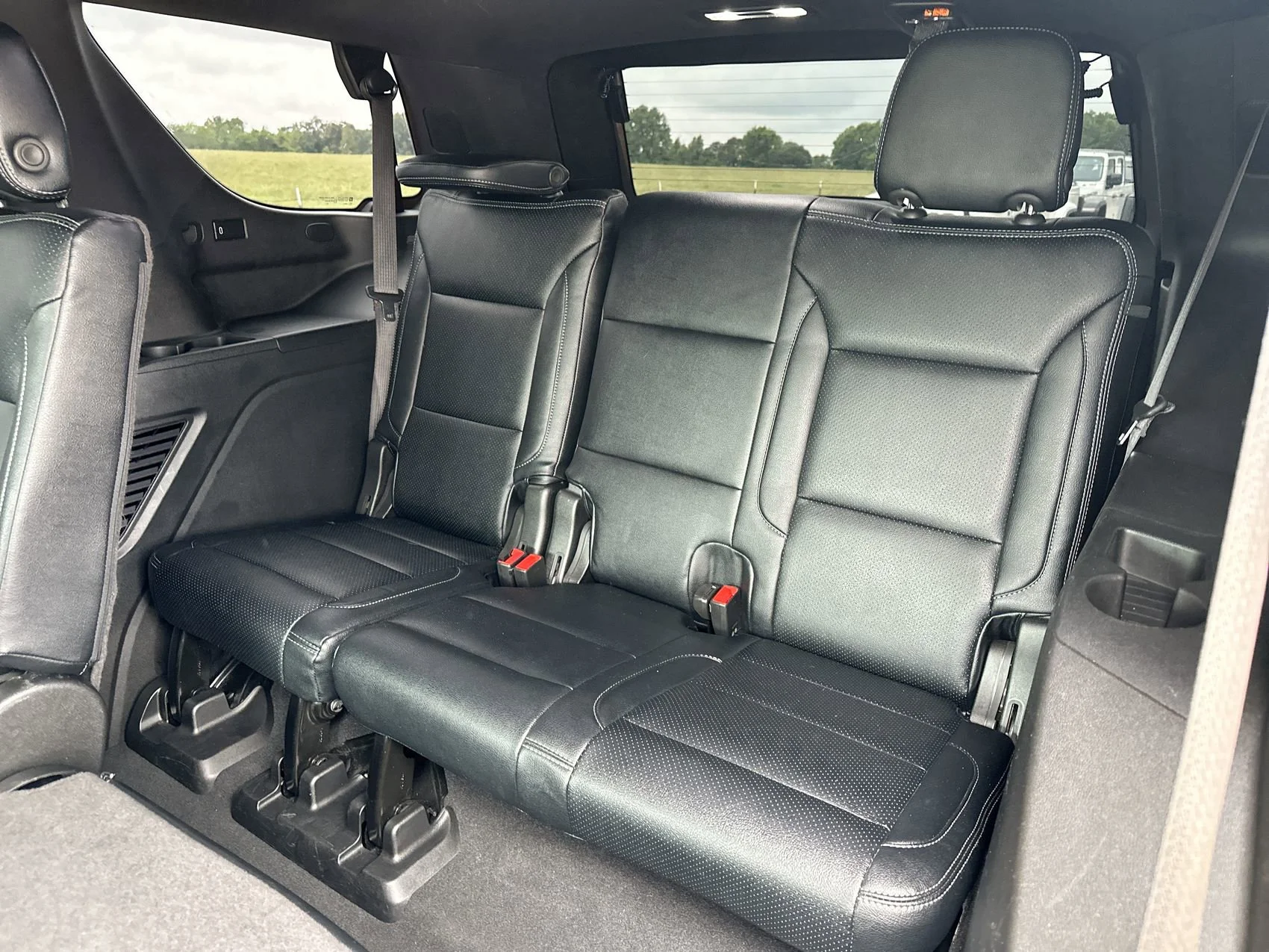 Used 2021 Summit White GMC SLE image 23