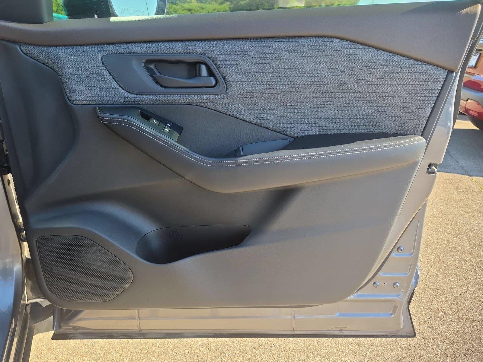 Used 2021 Gun Metallic Nissan S image 34