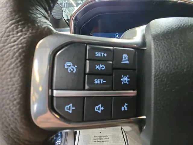 Used 2025 Blue Metallic Ford King Ranch image 19
