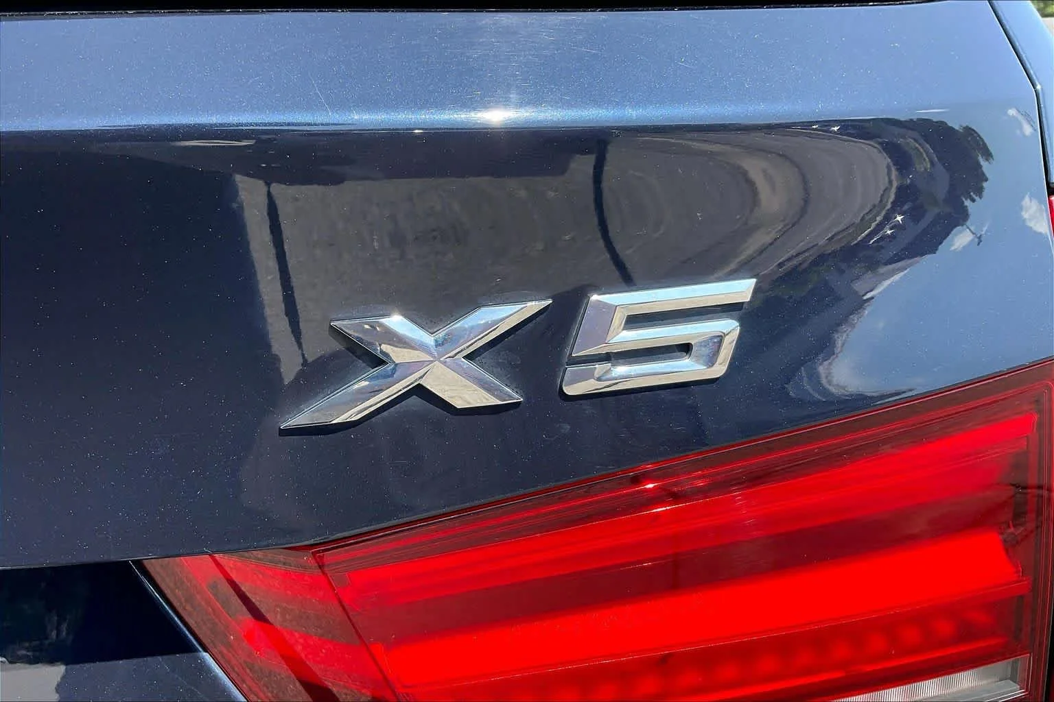Used 2017 Imperial Blue Metallic BMW xDrive35i image 9