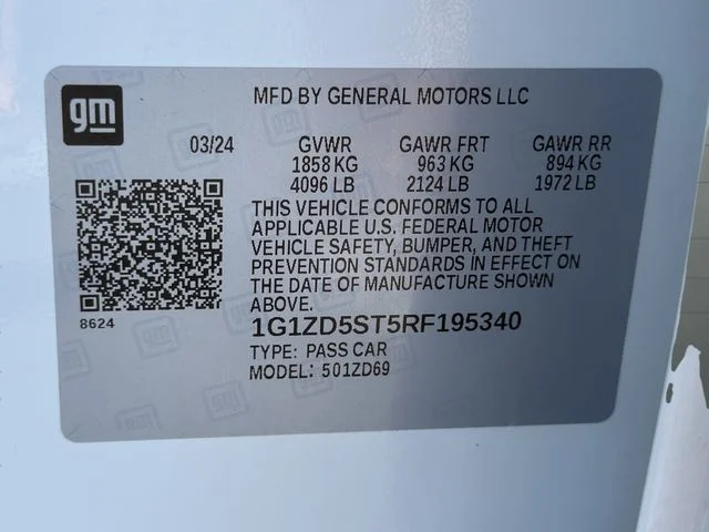 Used 2024 White Chevrolet LT image 31