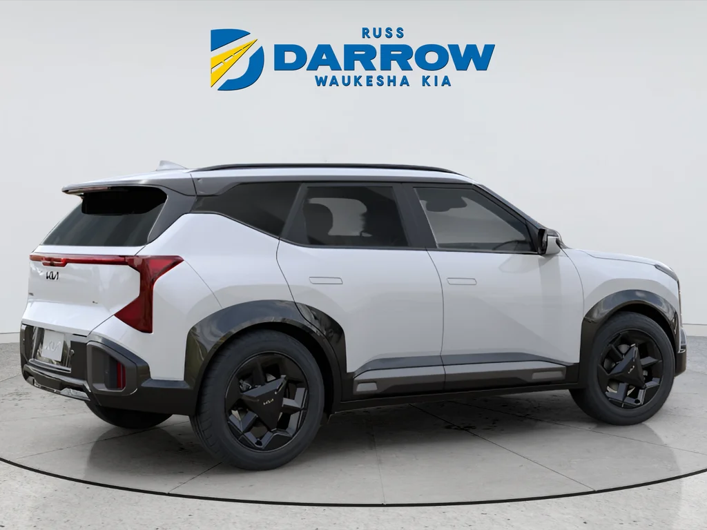 New 2027 Snow White Pearl Kia X-Line S image 4