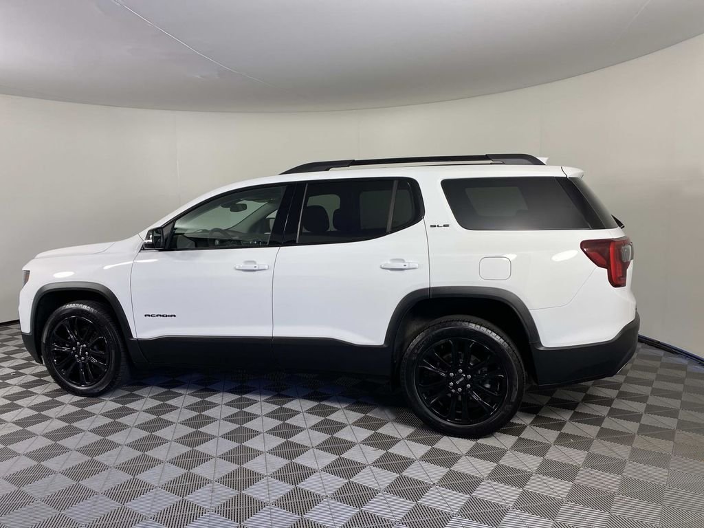 Used 2023 White GMC SLE image 5