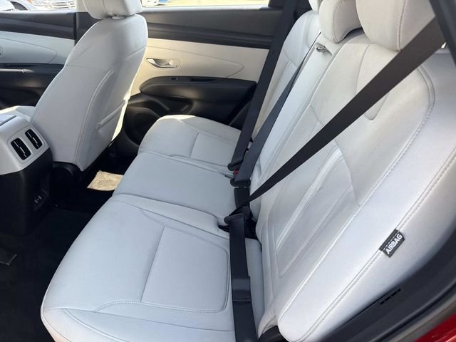 2025 Hyundai Tucson SEL - Photo 16