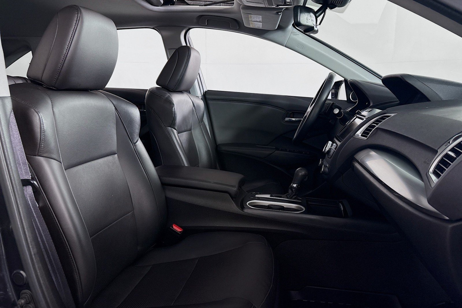 Used 2016 Graphite Luster Metallic Acura Advance Package image 6