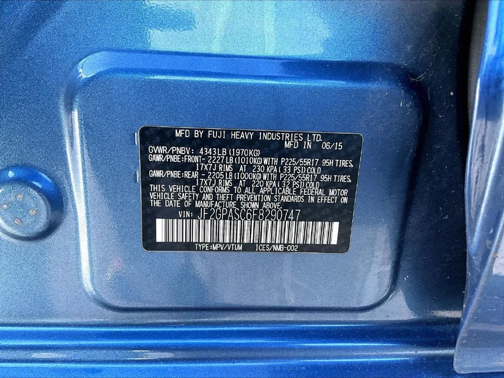 Used 2015 Blue Subaru 2.0i Limited image 31