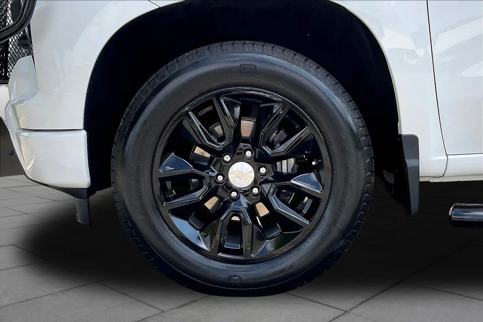Used 2024 Summit White Chevrolet Custom image 21