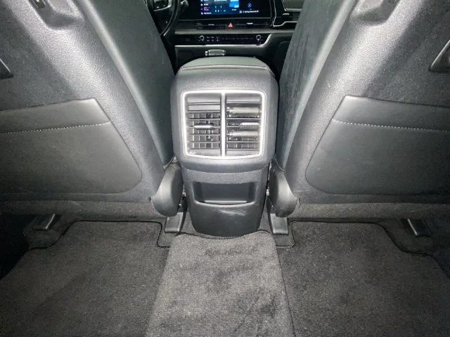 Used 2023 White Kia X-Line image 28