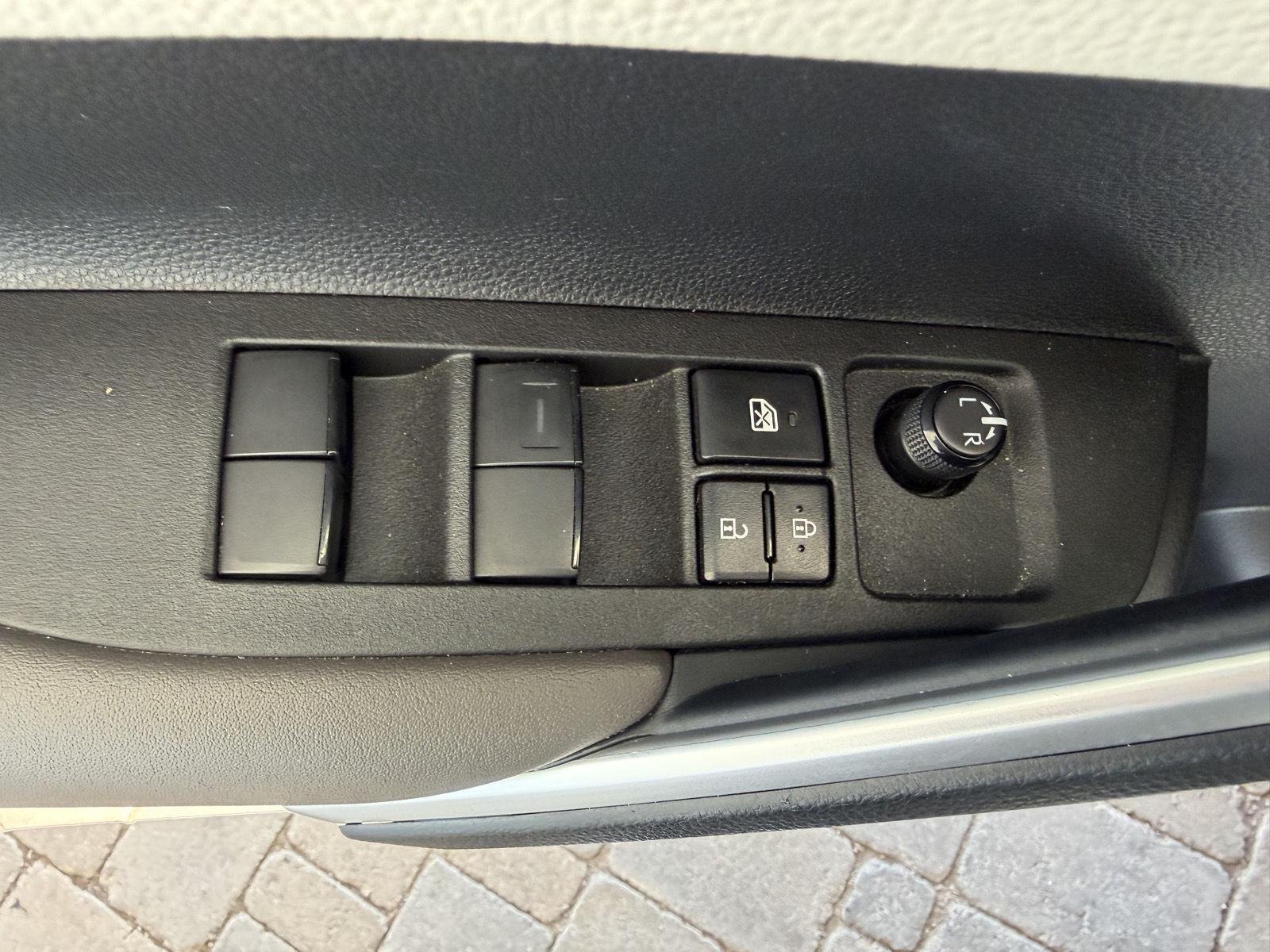 Certified Used 2023 Wind Chill Pearl Toyota XLE image 18