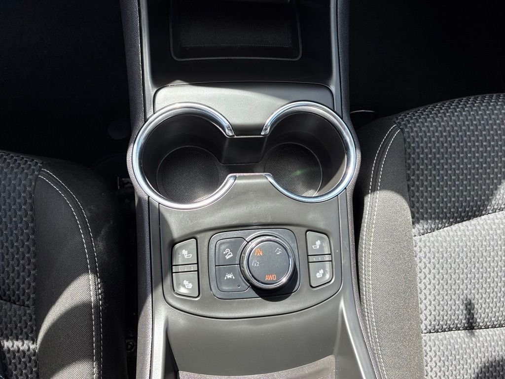 Used 2022 Red GMC SLE image 22