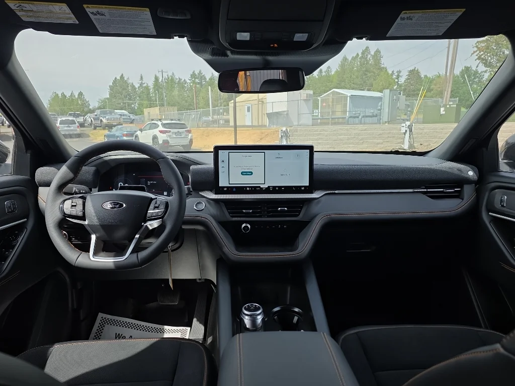 New 2026 Space White Metallic Ford Tremor® image 19