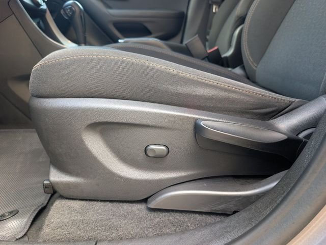 Used 2020 Gray Chevrolet LS image 20