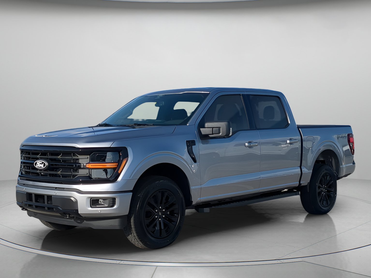 New 2026 Iconic Silver Metallic Ford XLT image 1