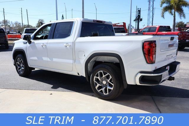 New 2026 Summit White GMC SLE image 5