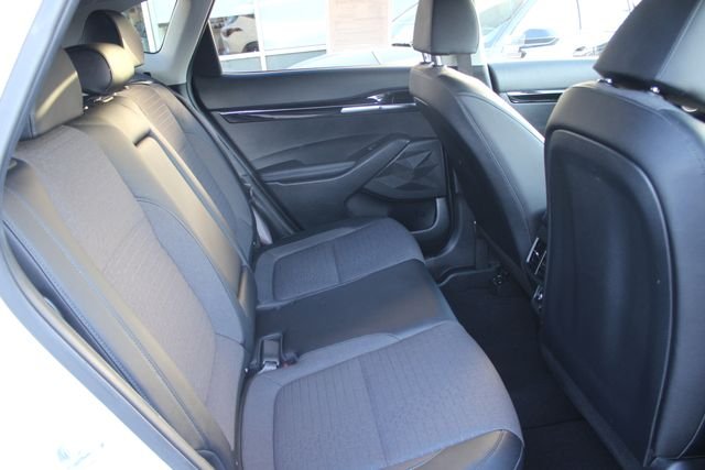 Used 2023 White Kia S image 29