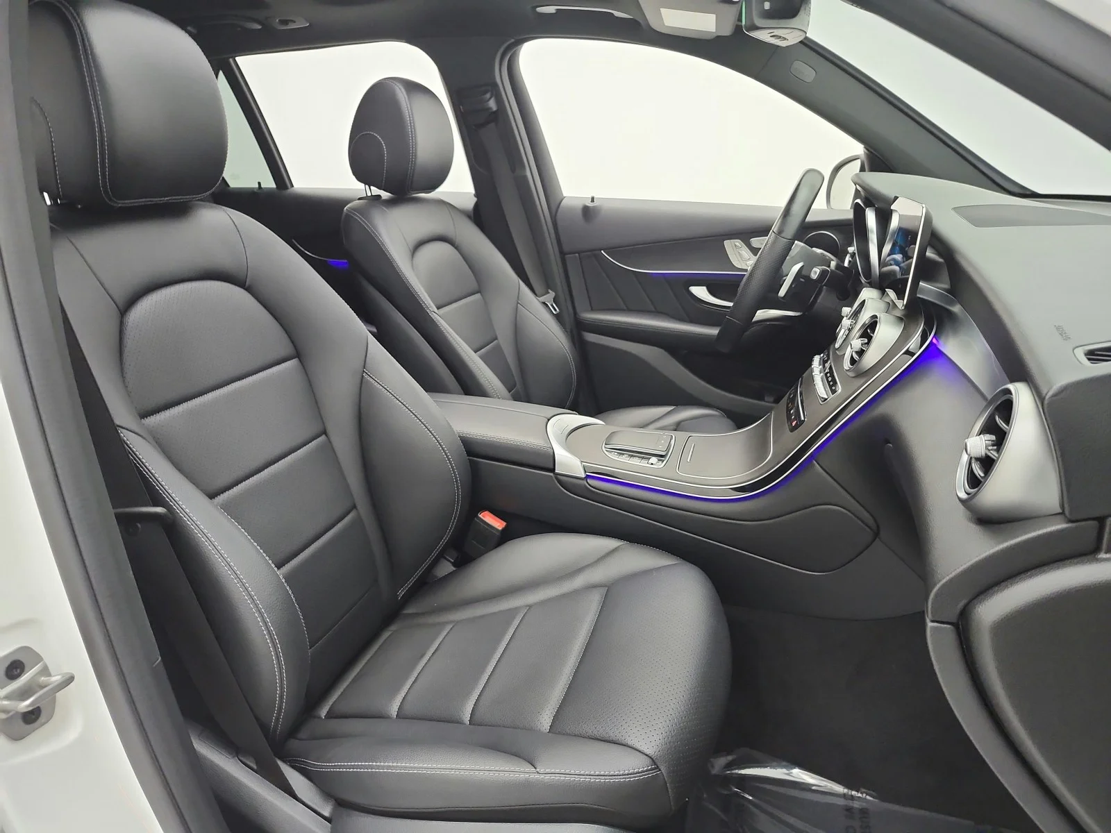 Used 2022 Polar White Mercedes-Benz GLC 300 SUV image 20