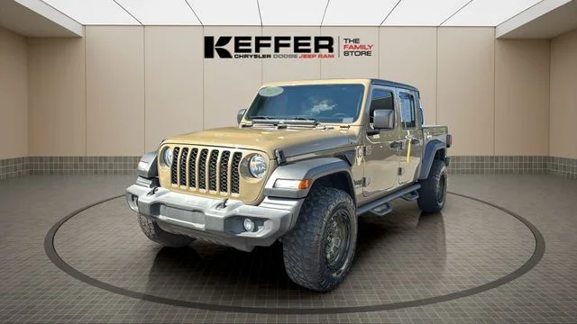 2020 Jeep Gladiator Sport S's photo