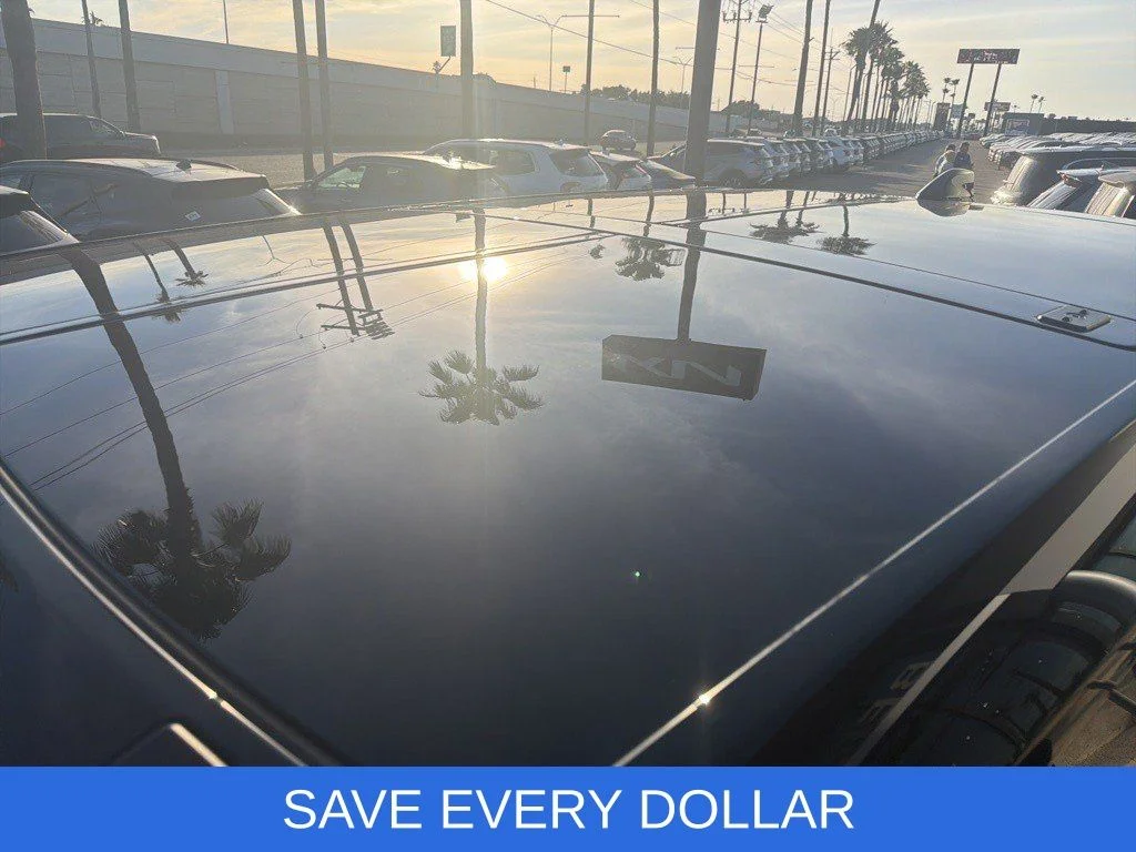 Used 2025 Black GMC 2X image 9