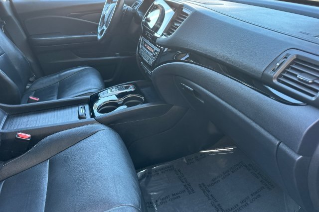 Used 2020  Honda Touring image 20