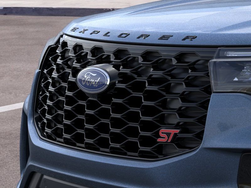 2026 Ford Explorer ST - Photo 17