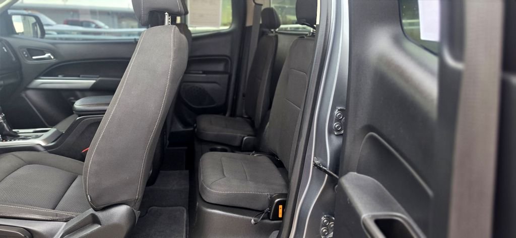 Used 2022 Satin Steel Metallic Chevrolet LT image 28