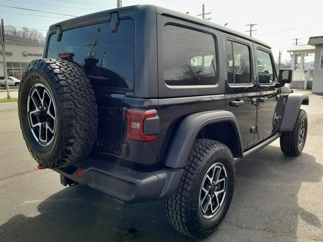 Used 2024 Black Jeep Rubicon image 8