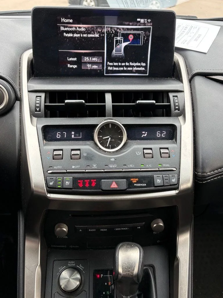 Used 2018 White Lexus 300 Base image 19