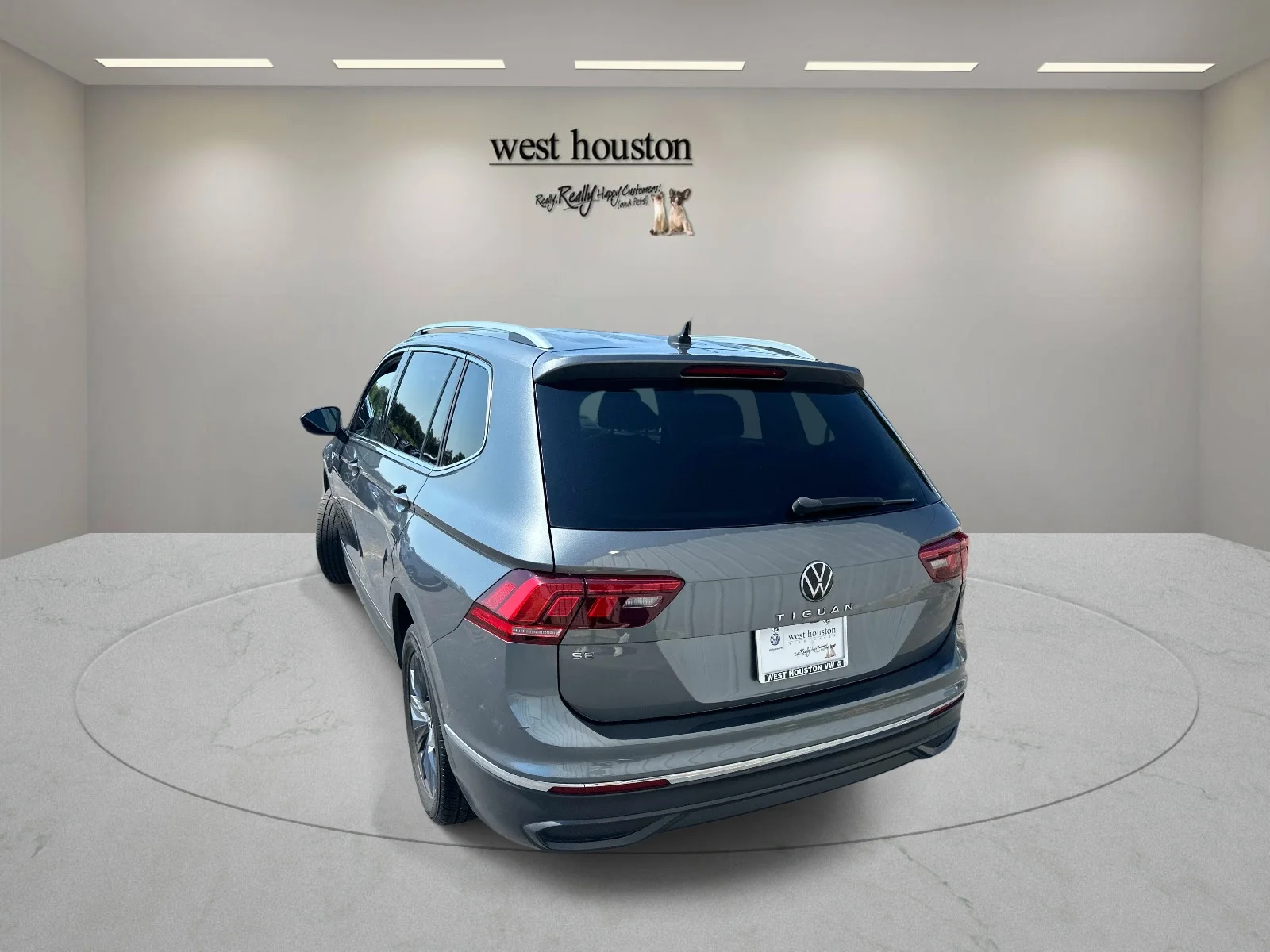 Certified Used 2023 Gray Volkswagen SE image 7