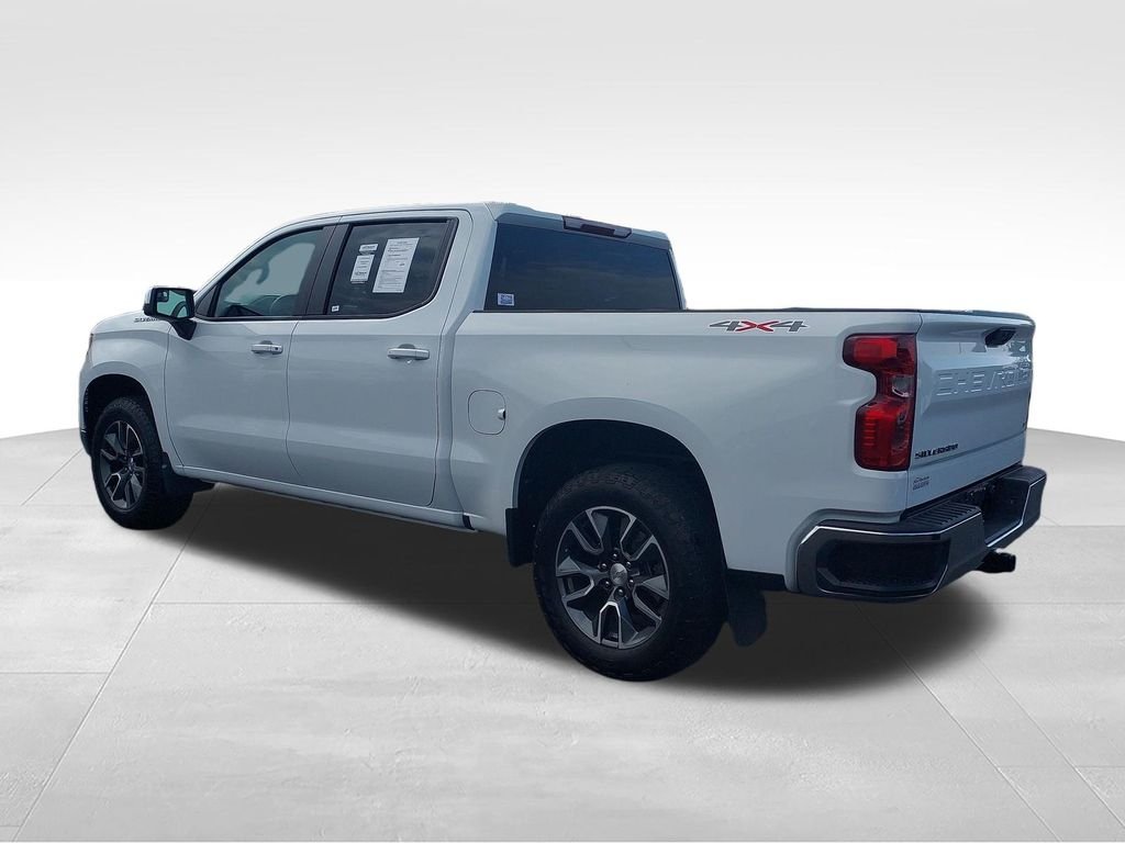Used 2024 White Chevrolet LT image 3