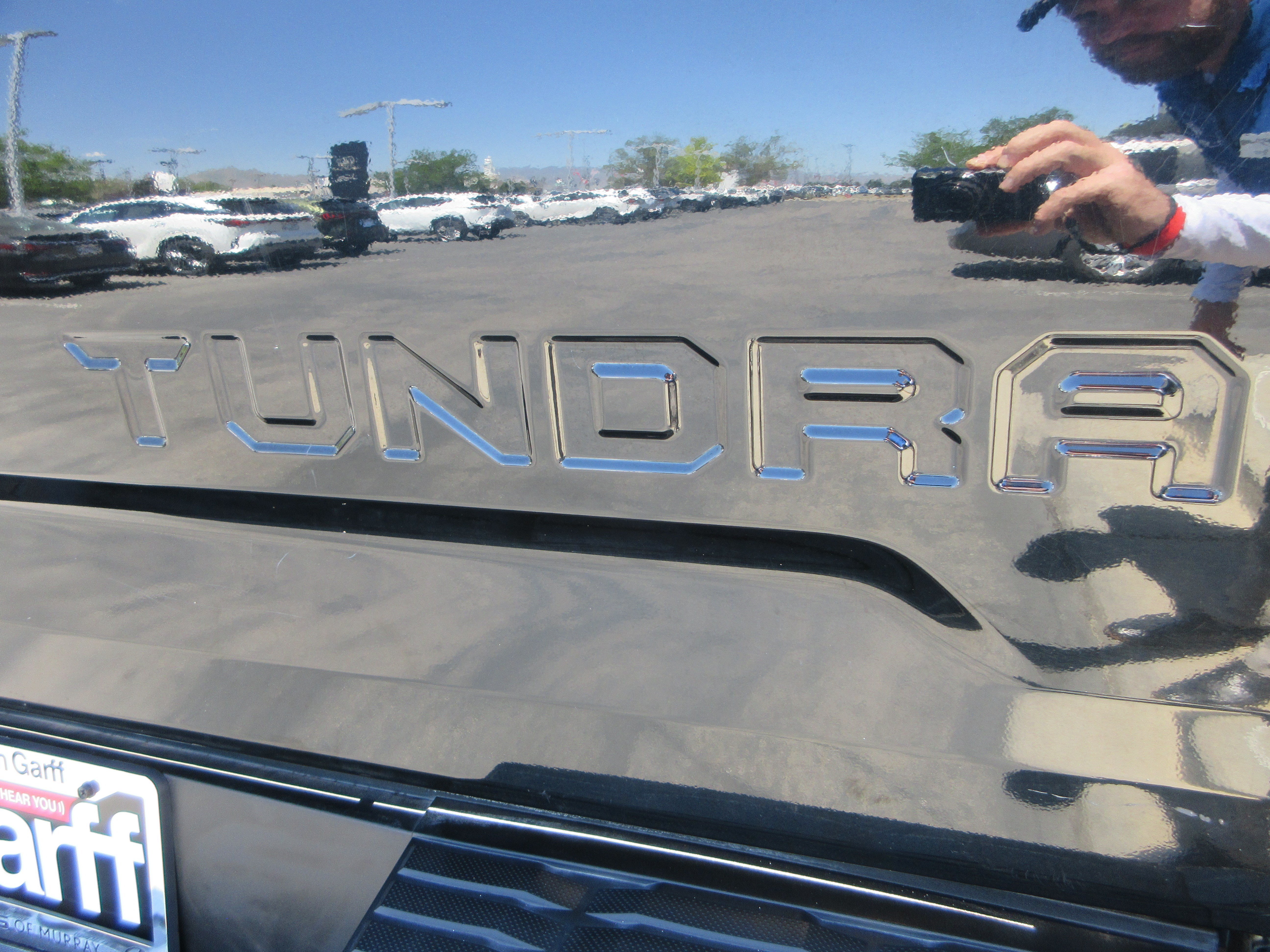 Used 2019 Midnight Black Metallic Toyota SR5 image 8