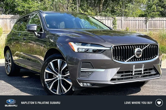 2022 Volvo XC60 B5 Momentum