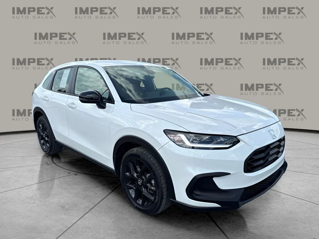 Used 2025 White Honda Sport image 4