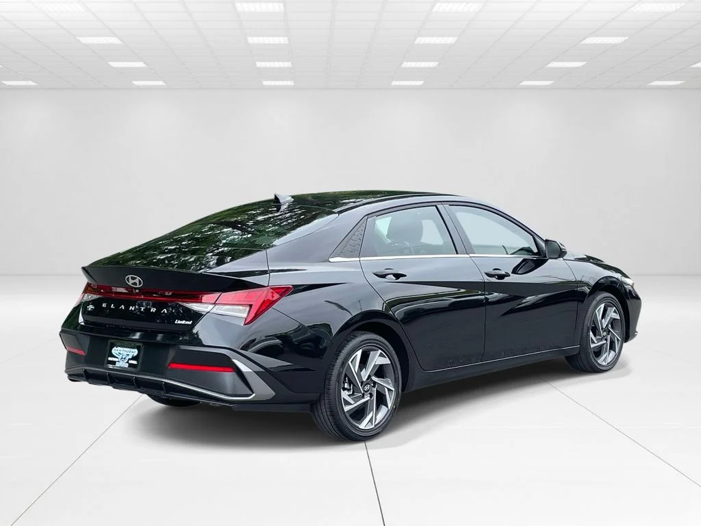 New 2026 Black Hyundai Limited image 6