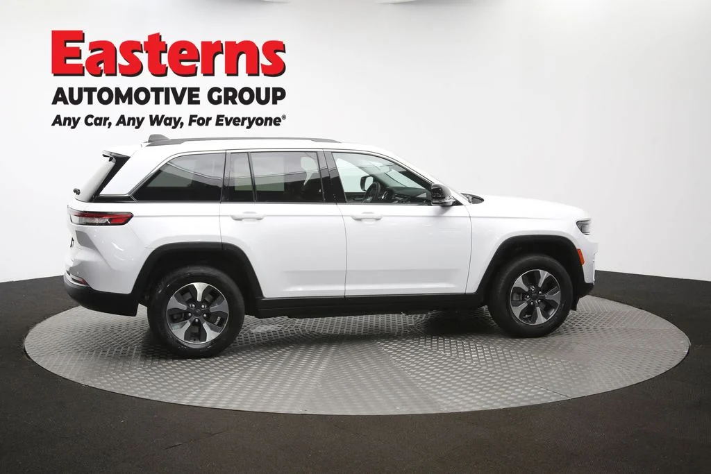 Used 2022 White Jeep 4xe image 48