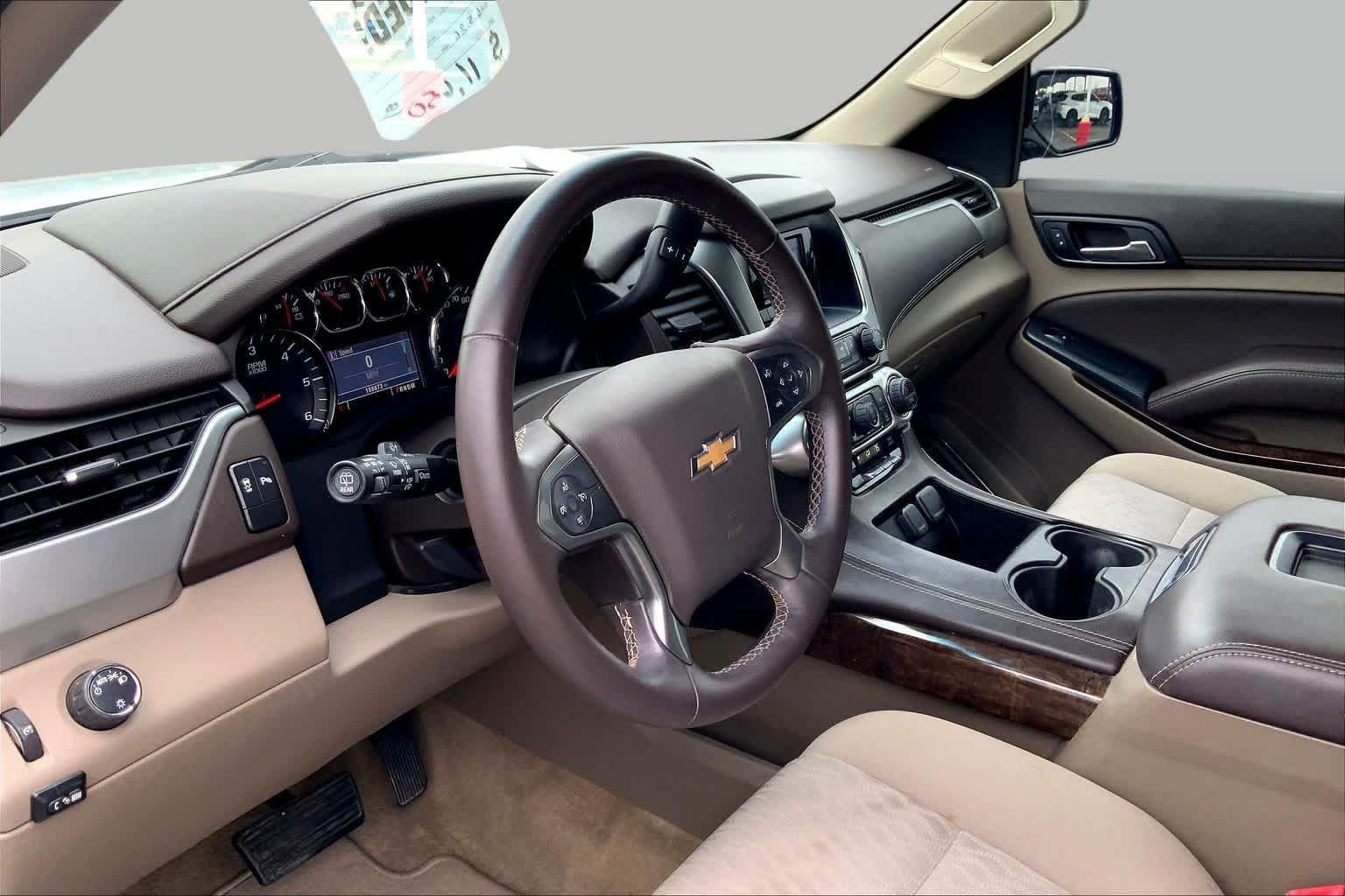 Used 2015 Summit White Chevrolet LS image 17