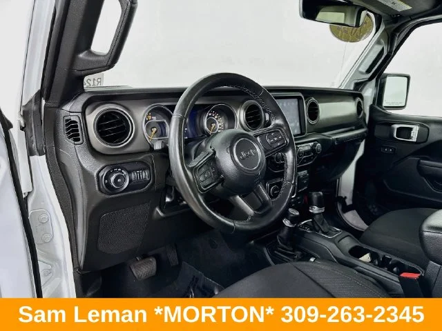 Used 2022 White Jeep Unlimited High Tide image 9